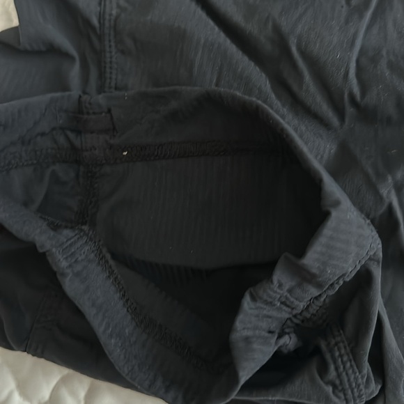 Lululemon studio crops - Picture 4 of 6